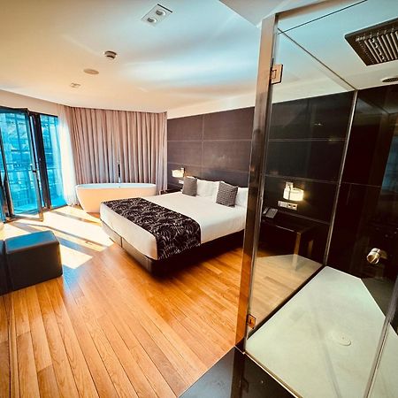 Hotel Inffinit Виго Экстерьер фото